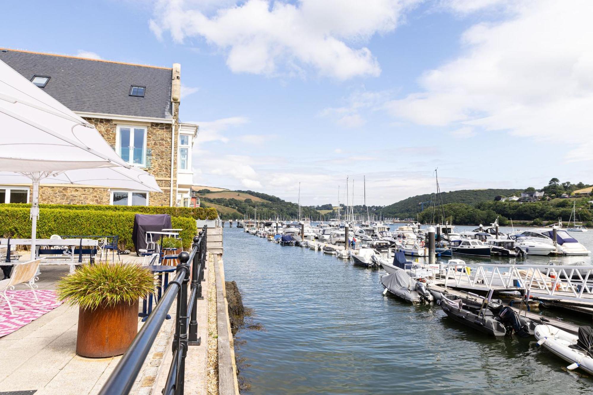Dart Marina - Luxury Apartment On Marina Dartmouth Exteriör bild